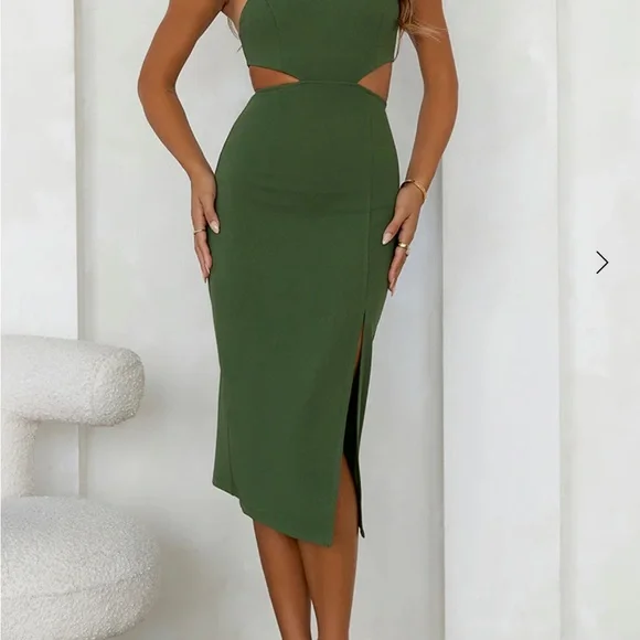 Hello Molly excellence in style dress cutout midi green - Picture 2 of 2